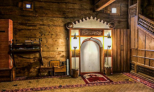 Göğceli Camii Çivisiz Cami