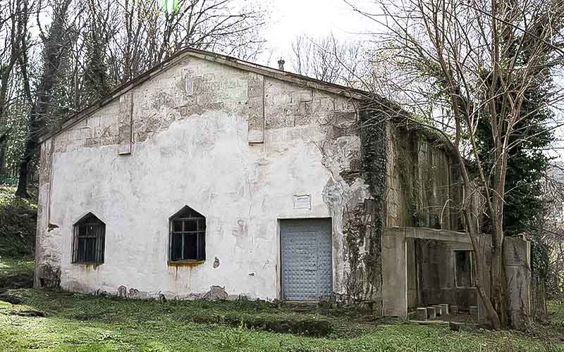Antyeri kılisesinin bakımsız hali