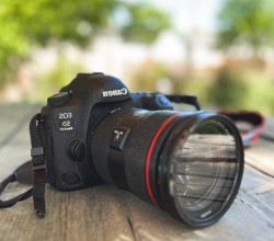 Fotoğraf Makinesi Canon 5D Mark IV